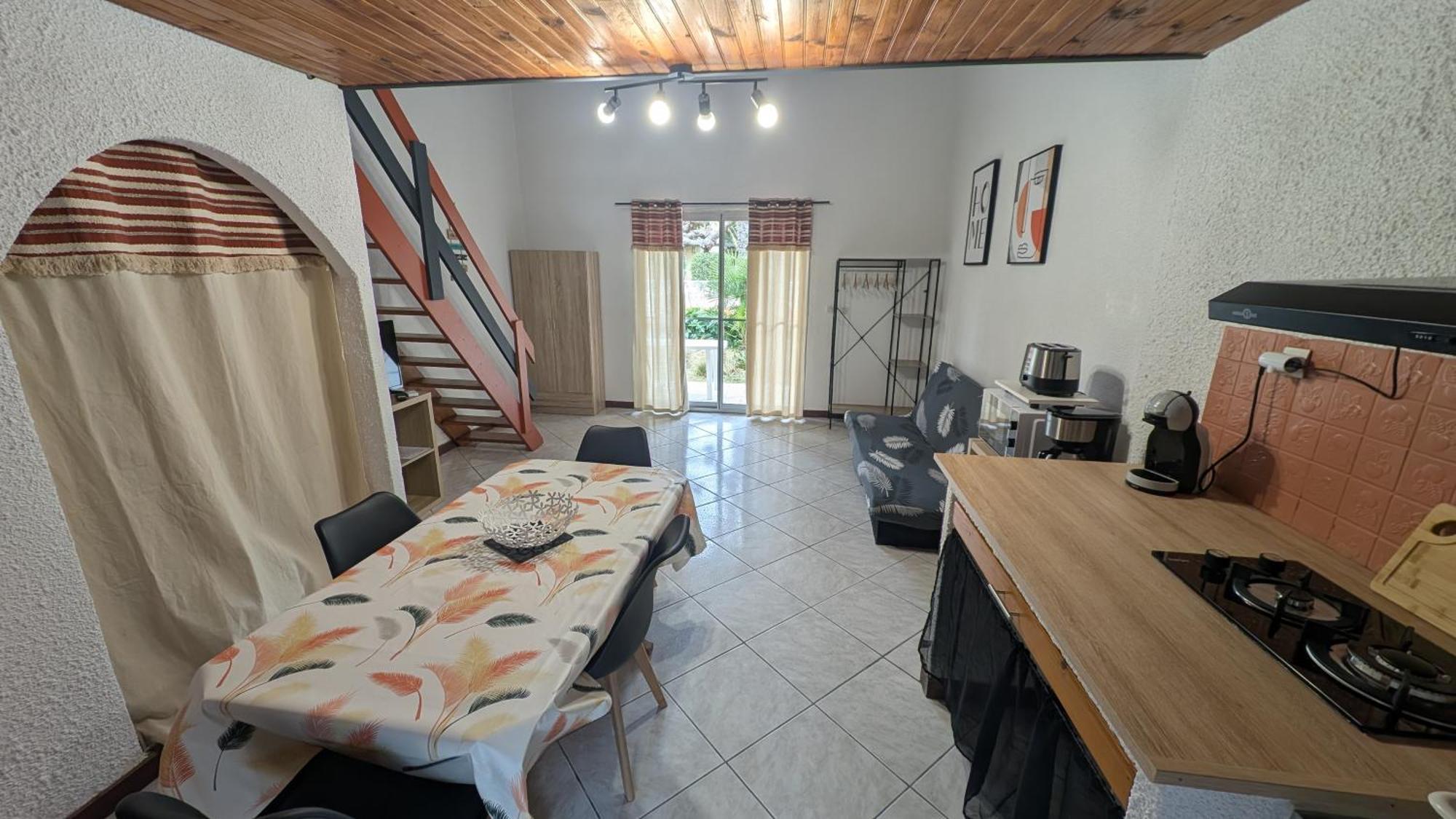 Gite La Capelle Roquefort Des Corbieres Sigean Narbonne Aude Room photo